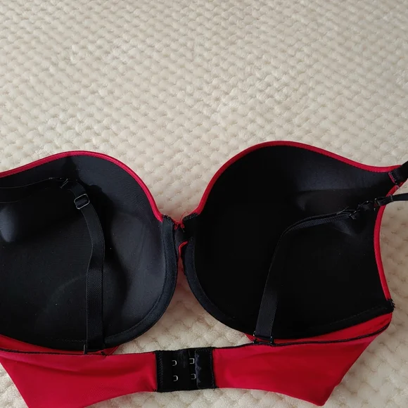 Fredricks of Hollywood bra.  SIZE 34 DDD - Picture 9 of 9